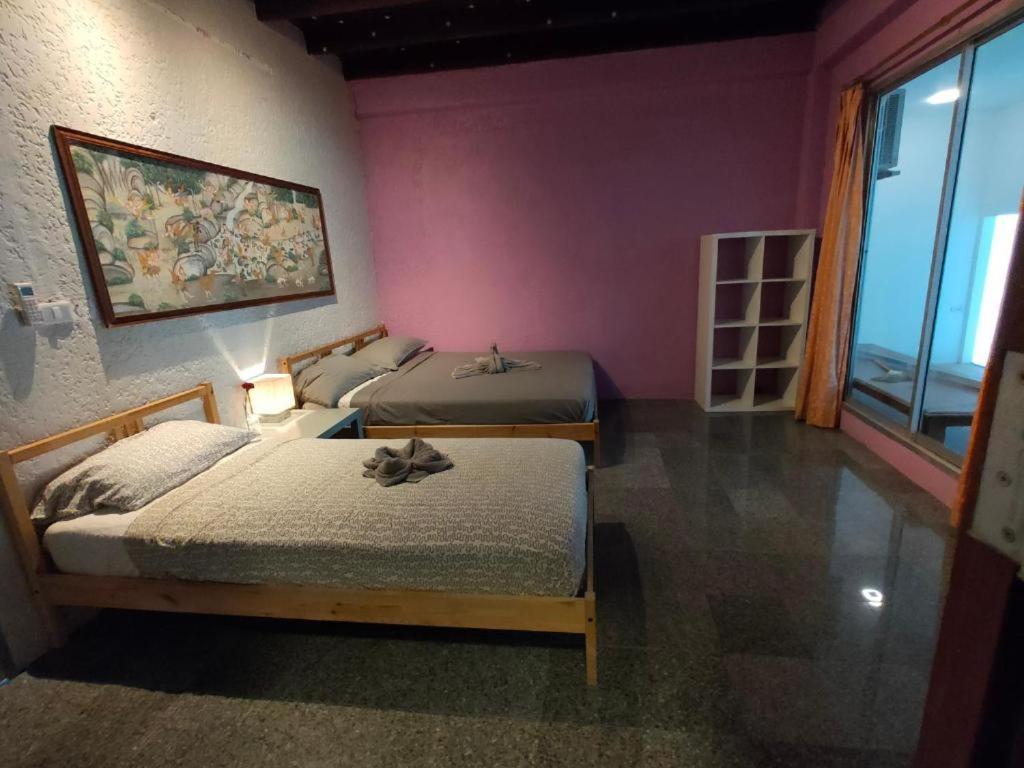 Entropy Apartment Hotel Patong Quarto foto